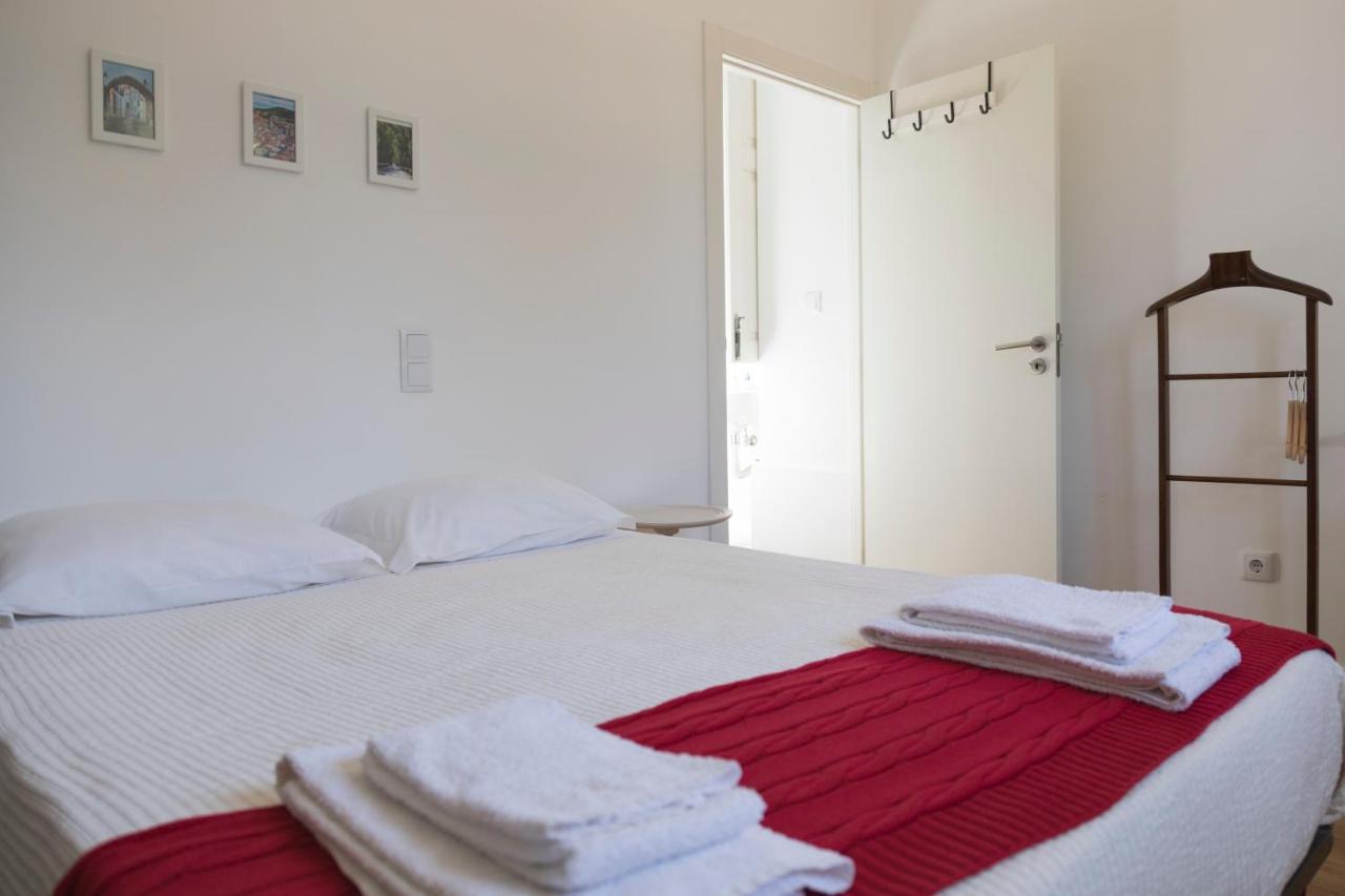 Pensao Destino Hostel กัสเตโลเจวีด ภายนอก รูปภาพ